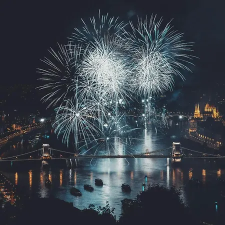 B8 - Grand Boulevard Cozy - Location By Bqa Apartment